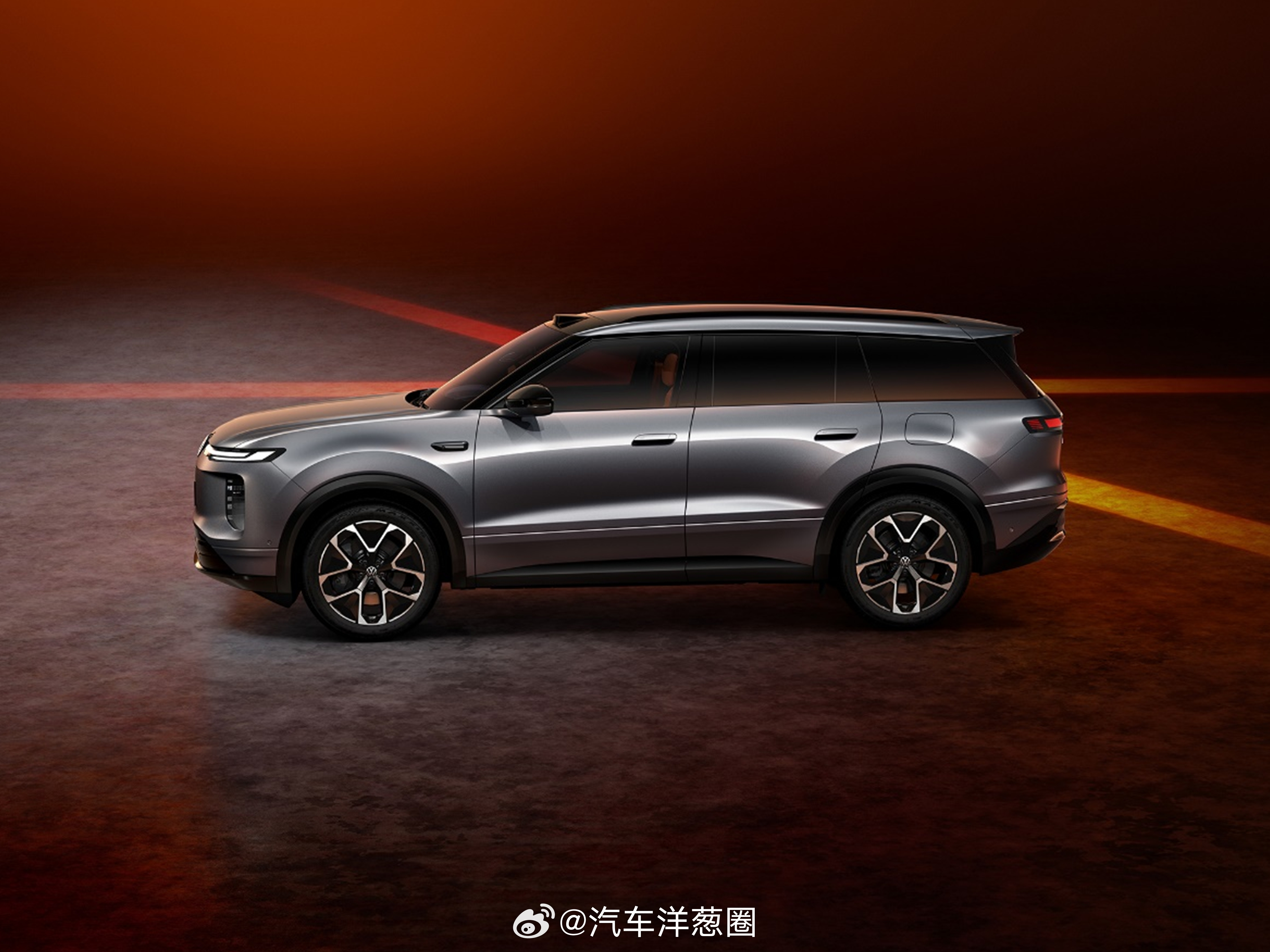大众ID.ERA 8X“定妆照”来了，大五座增程SUV车长5020，轴距2970