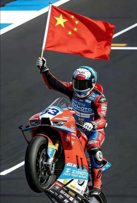 为什么央媒这次对张雪的报道力度会那么大？
大家只要再回过头去看看今年元旦的新年致