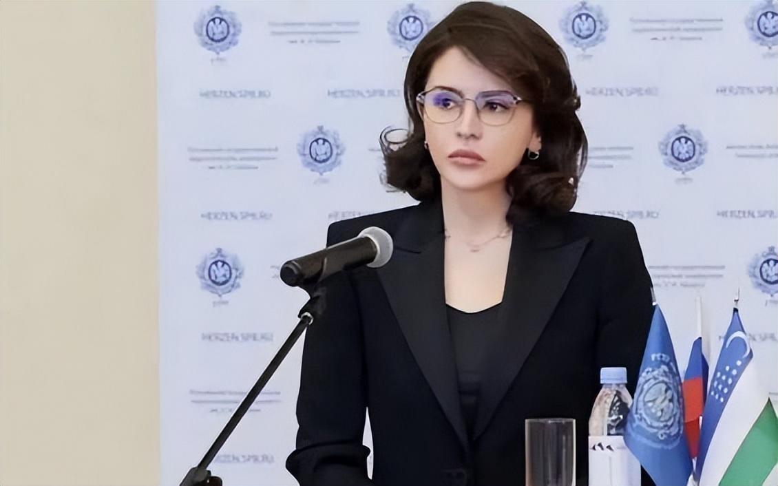 总统长女访华，一天见两位高层：这场会晤，落子的声音比外交辞令响亮
 
乌兹别克斯