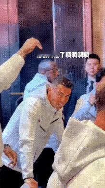 连C罗都觉得这样的招数实在让他感觉到恶心，难怪世界级球星不愿意到中国来踢球，环境