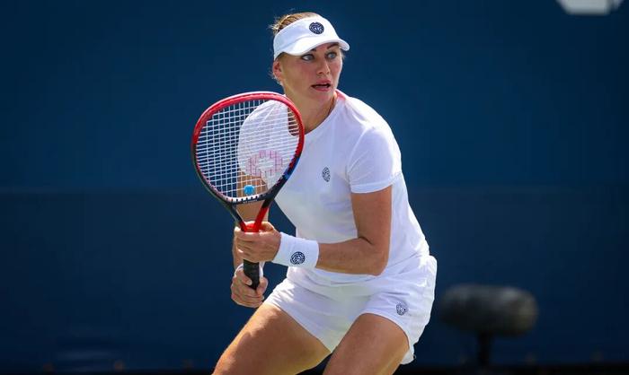 高馨妤勇夺迪拜W100女双冠军，兹沃娜列娃一日双亚
当地时间12月7日，2025