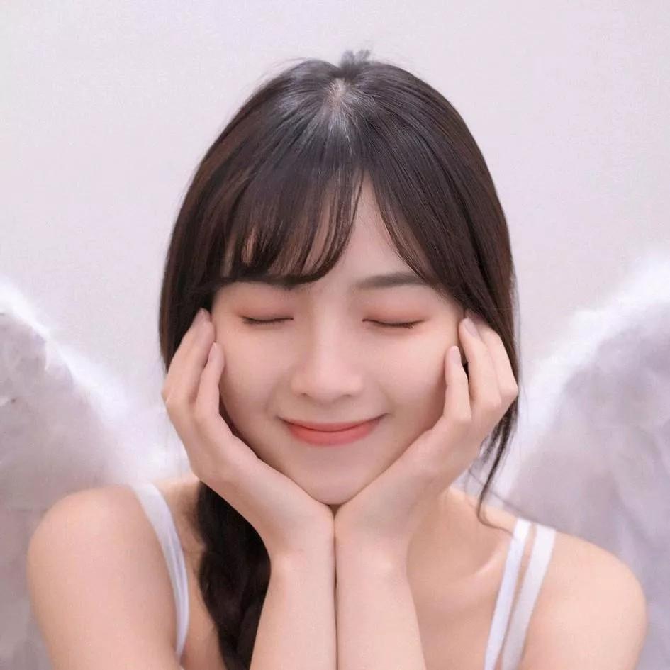 仙女轻抚羽翼，梦中笑语悠长。小仙女 粉裙仙女 仙女 云飘仙女 蝶舞仙女图 人间下