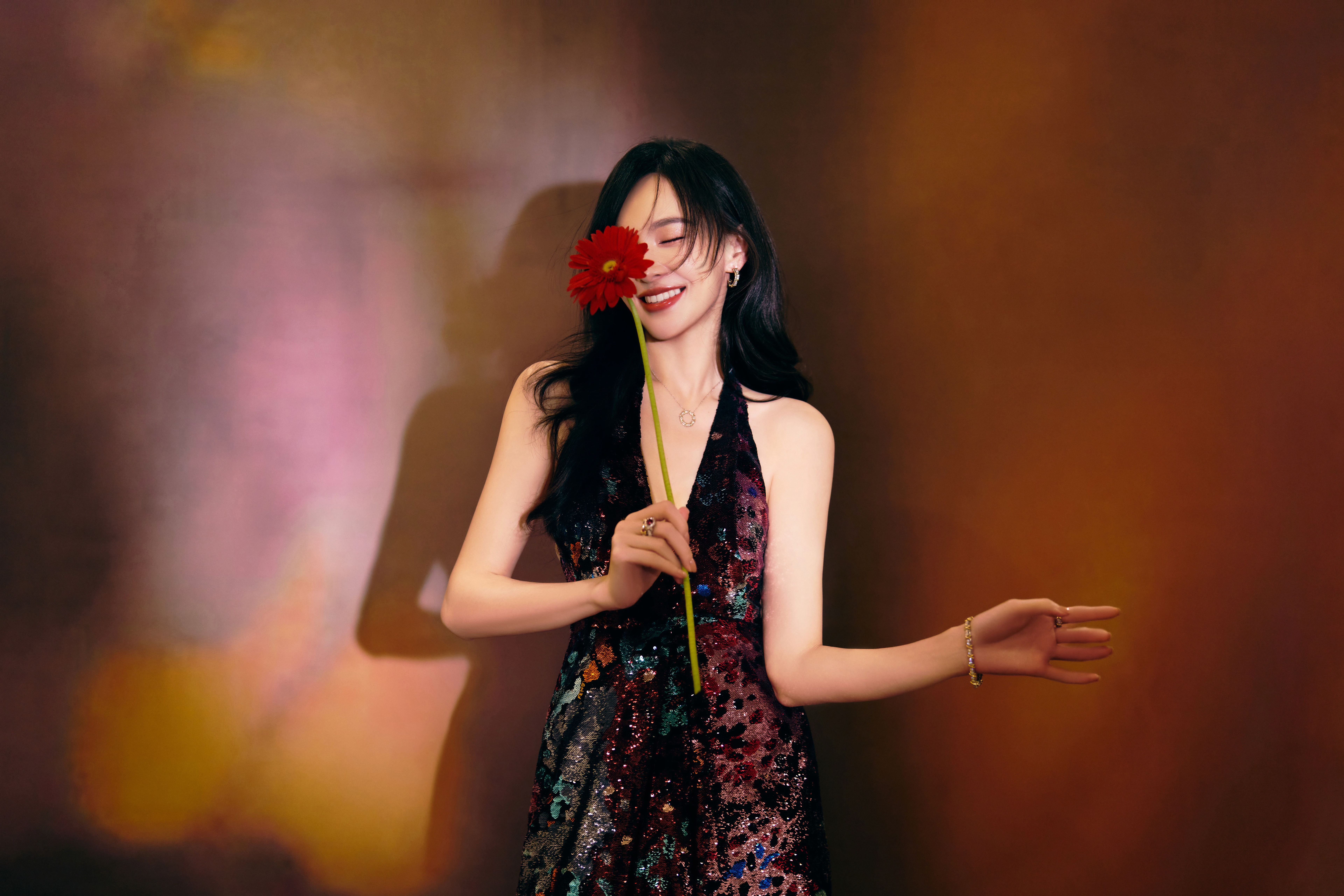 唐嫣 × 新春大片🌺 身穿 FENDI 26早春新装搭配 Tiffany & 