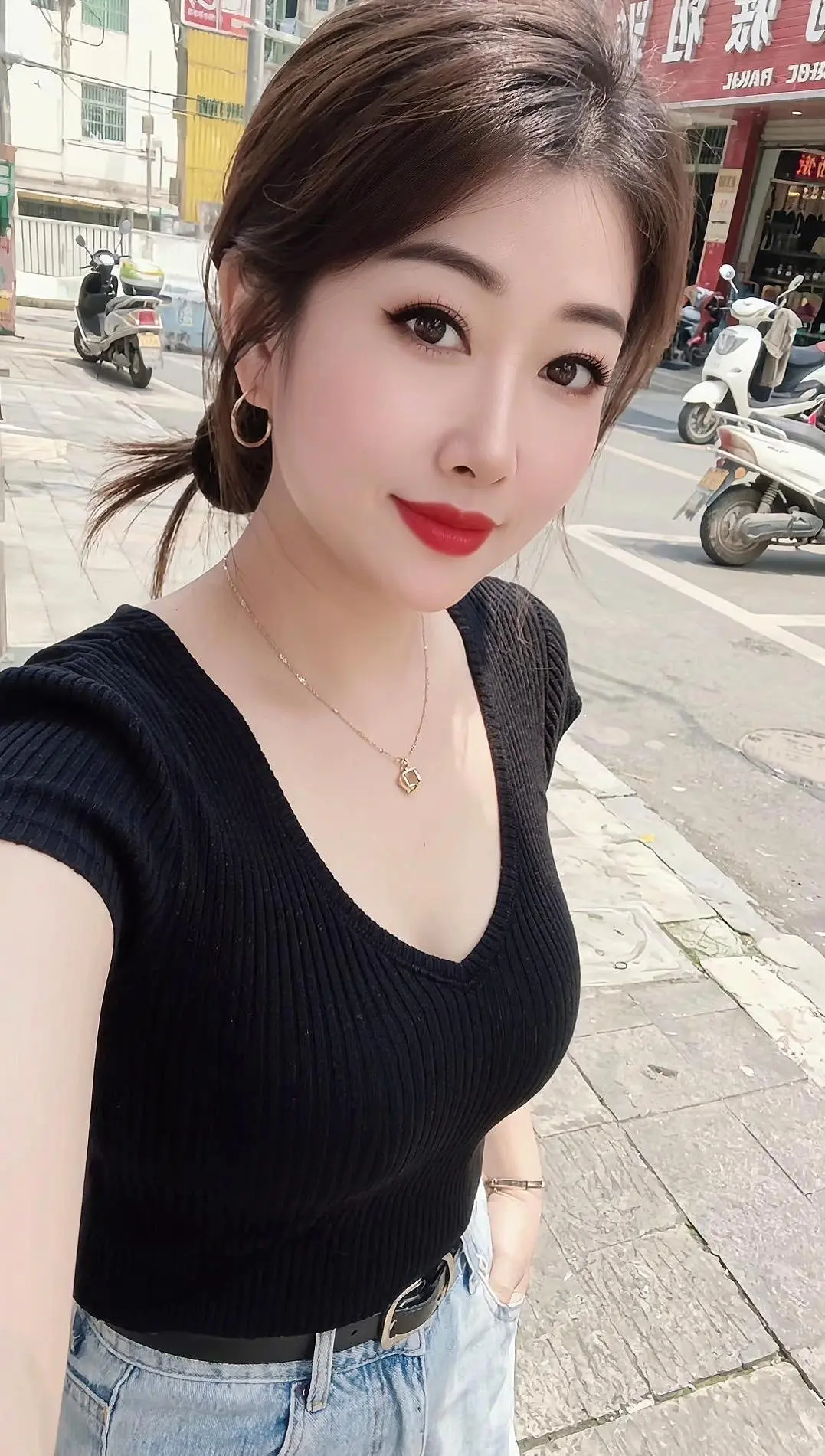 想开，看开放开，不为难自己，别盲目较劲，很多事情你尽力了就够了，别自我...