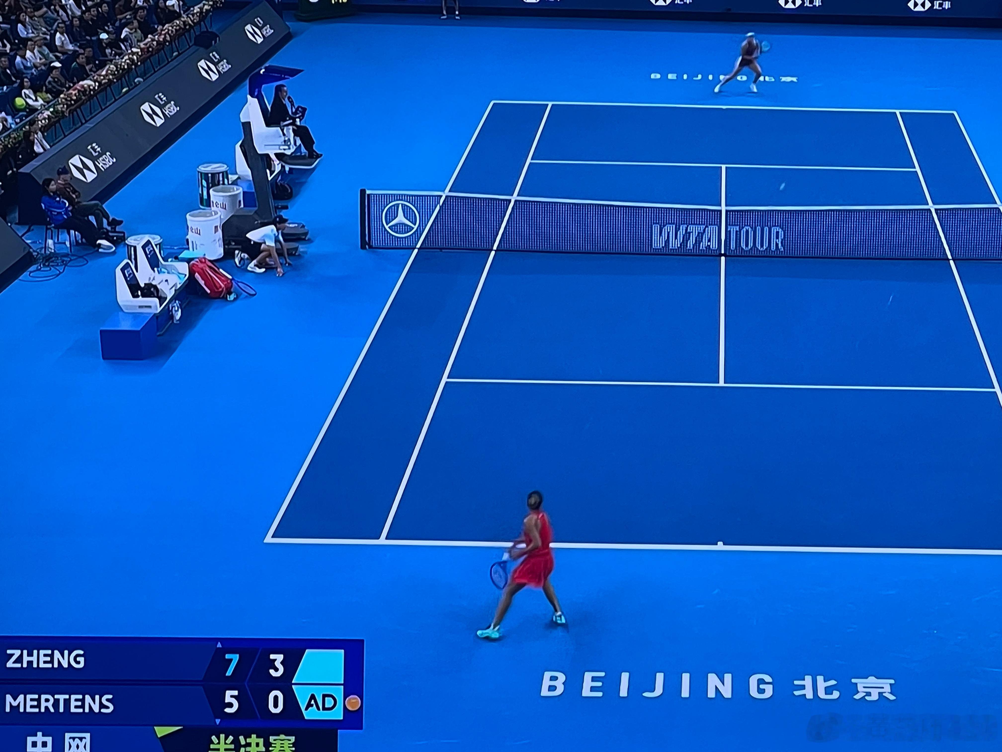 继续前进，中网决赛轮来了！恭喜郑钦文再传捷报，进入WTA1000中国网球公开赛决
