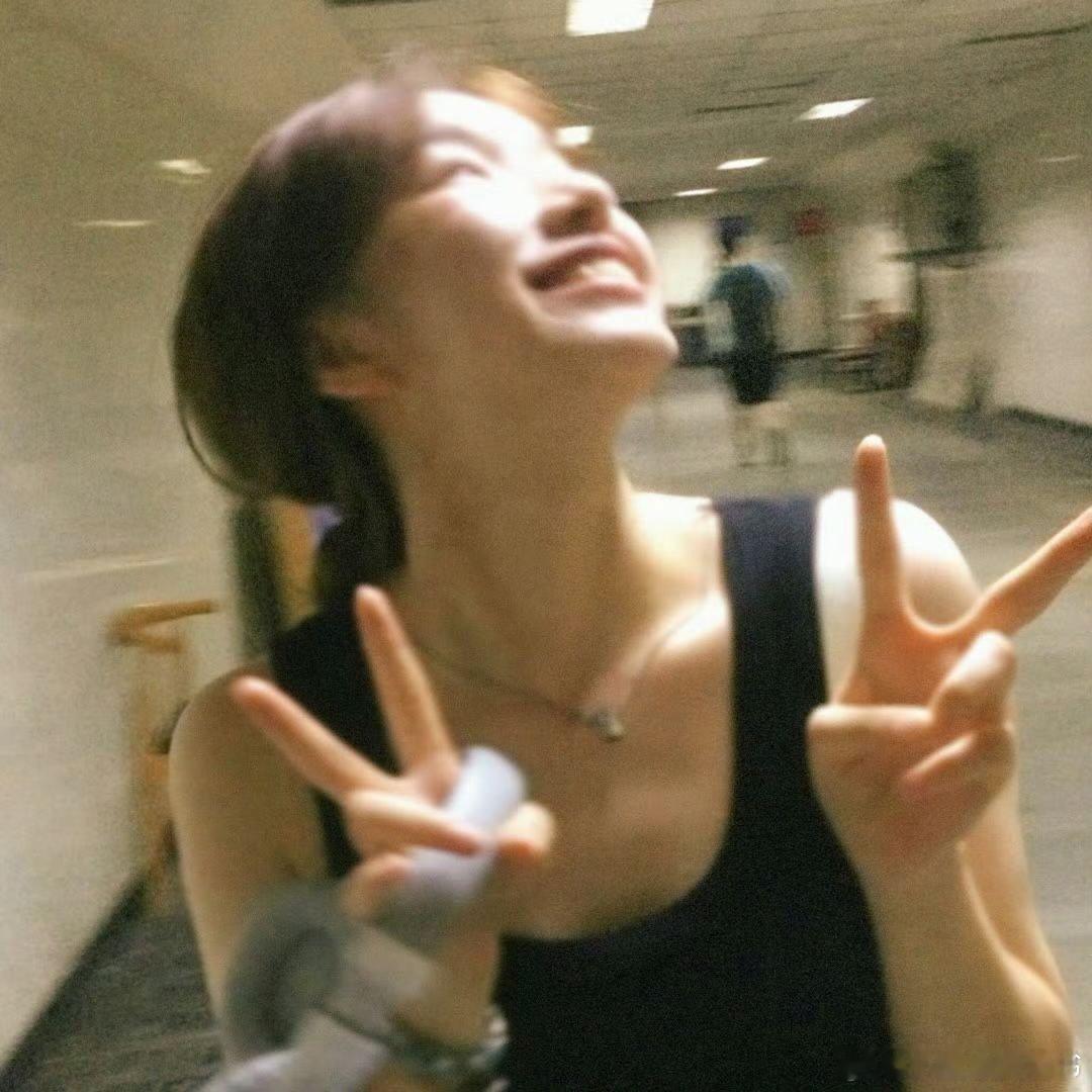 #甜宠文[超话]#                        《只此烟火里》