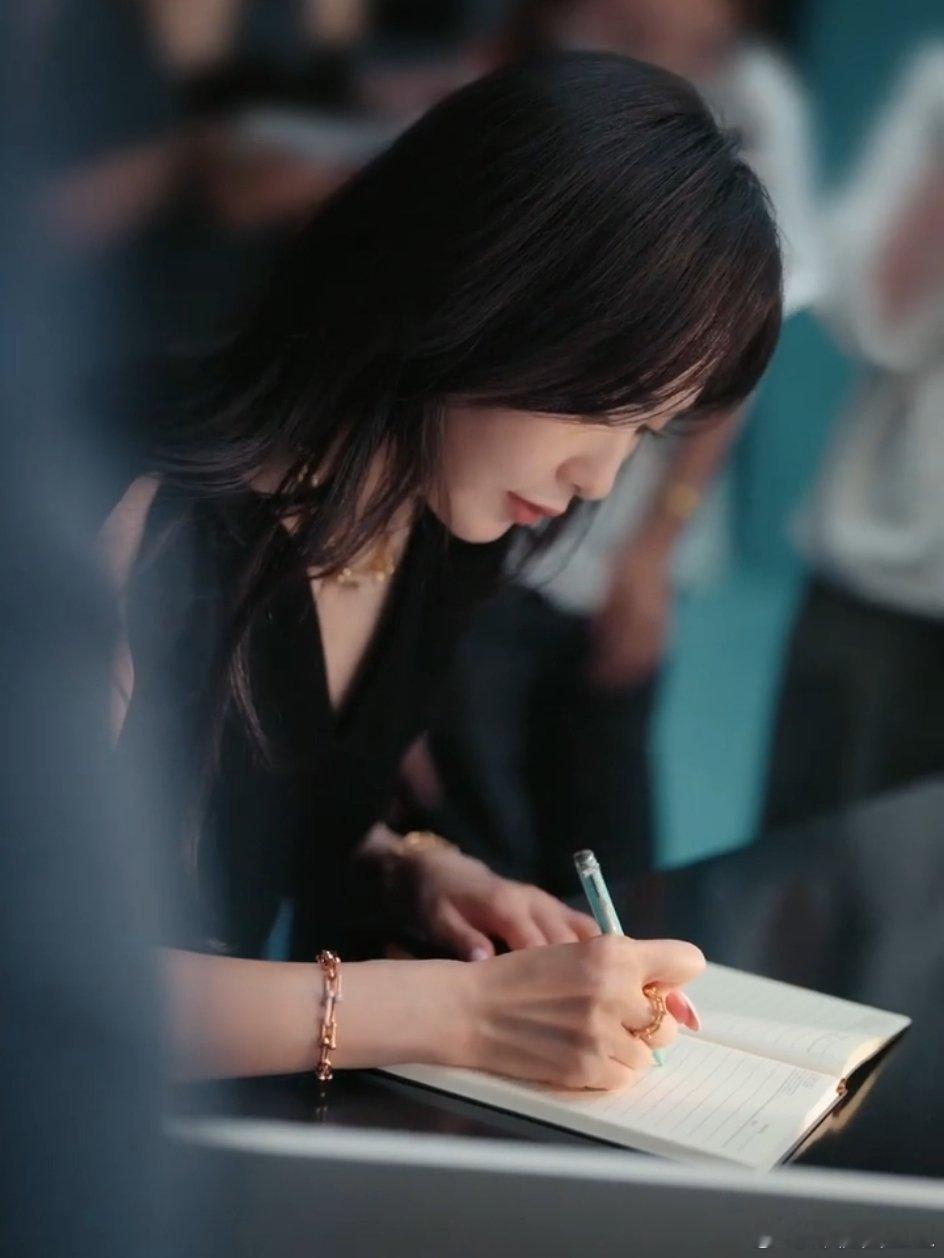 明天有Tiffany七夕新物料吗？