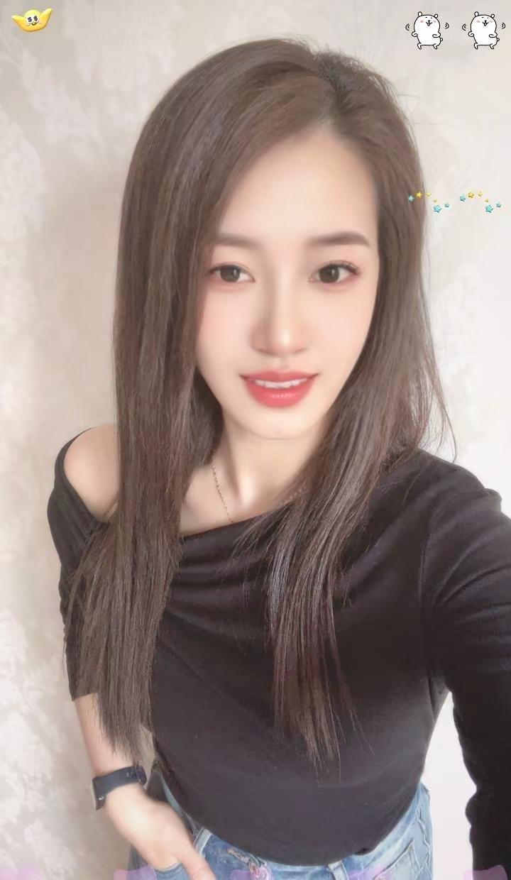北京今儿这天热得哟，感觉自己就像块快被烤化的巧克力，恨不能立马找条地缝钻进去，躲