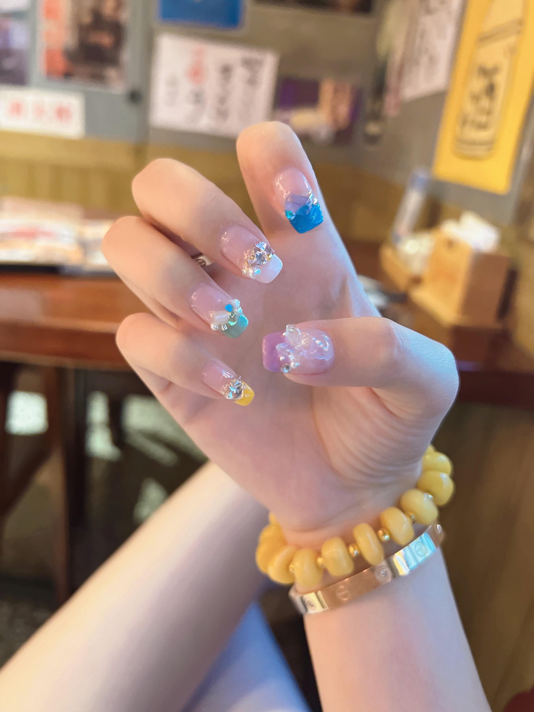 下次换美甲到这个bgm里找找灵感