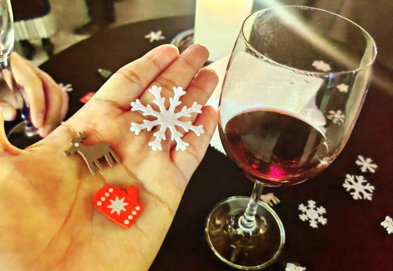 西方人怎么看待中日争端？

这几天参加了几个外国驻华使馆的活动，比如媒体聚会