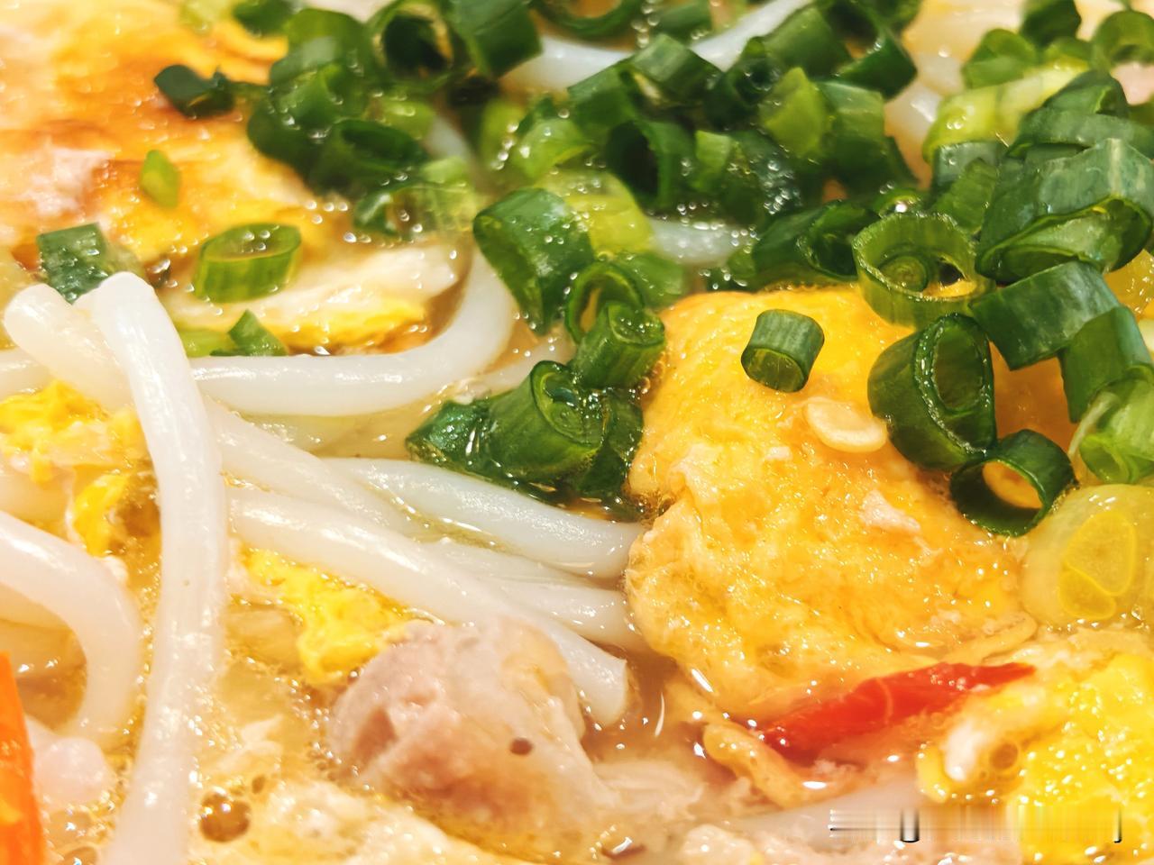 身为江西人，对于粉的执念是放不下的，但是在饮食文化的营销推广上，却让弗南人拔了头
