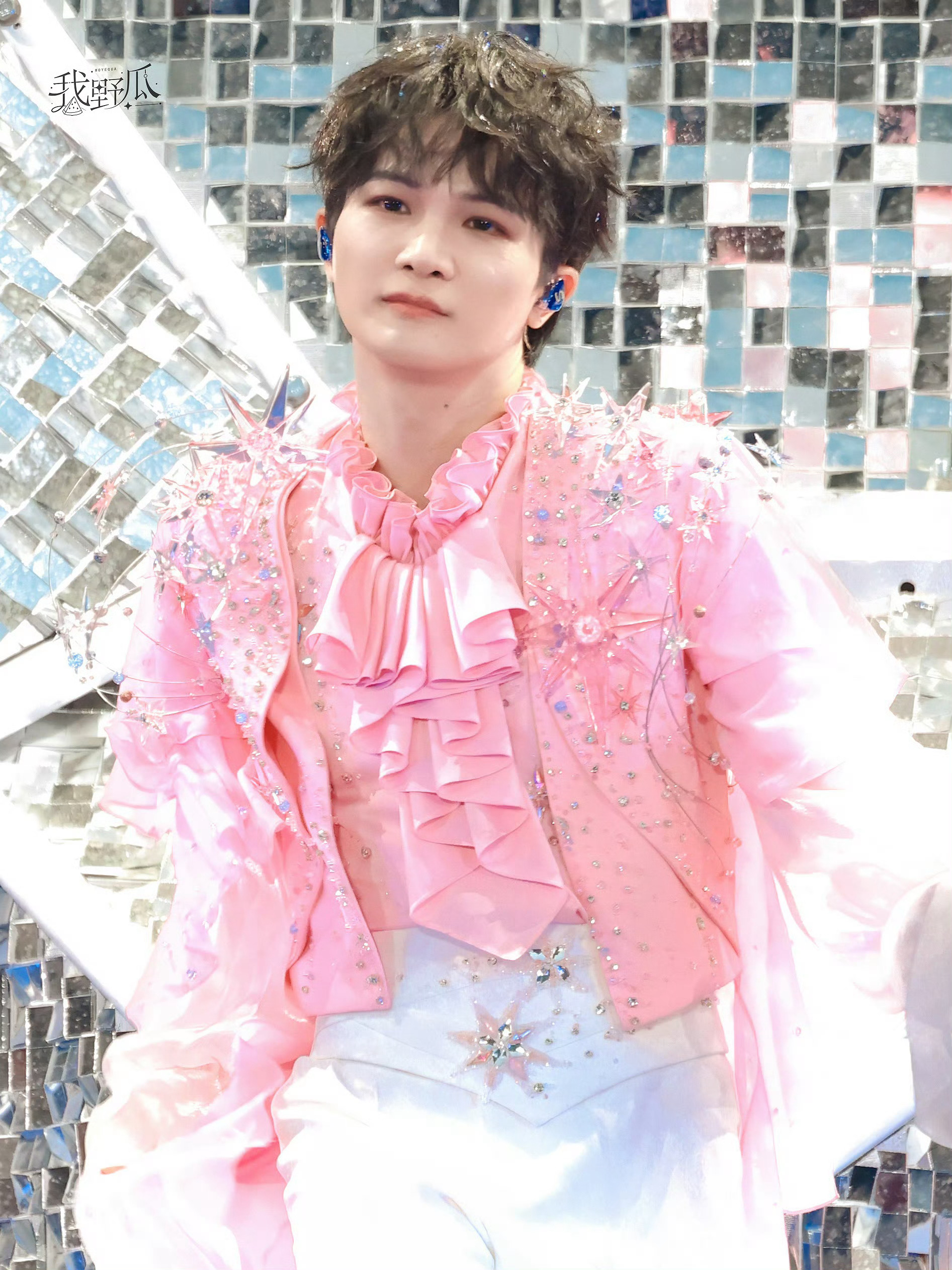 周深2️⃣腾讯音乐由你榜💙周深新歌全世界的雨 一路无人知晓直到我们相遇这一刻 