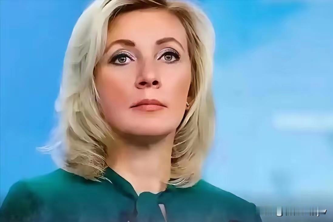 扎哈罗娃一出镜，直接惊艳欧美各国：

格陵兰岛也有我们的一份！

俄 罗 斯出手