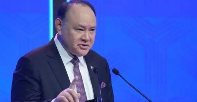 求锤得锤！听说要被中国制裁，菲防长笑着说：“我在中国没有资产，也不打算去中国！”