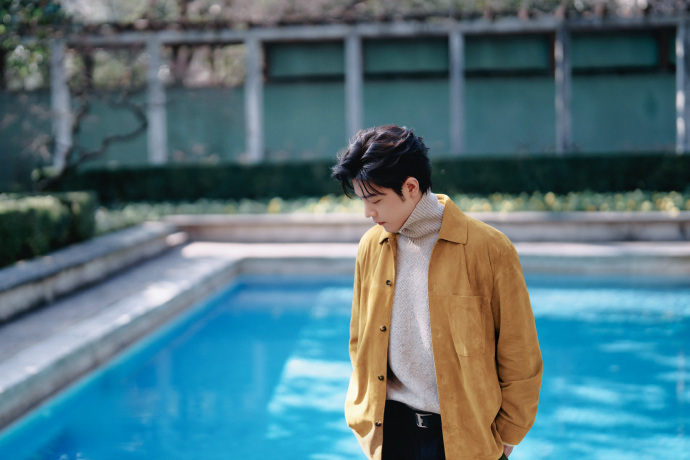 肖战看到的小飞侠是这样的肖战看到的小飞侠是这样的tods优雅知性，Gucci冷峻