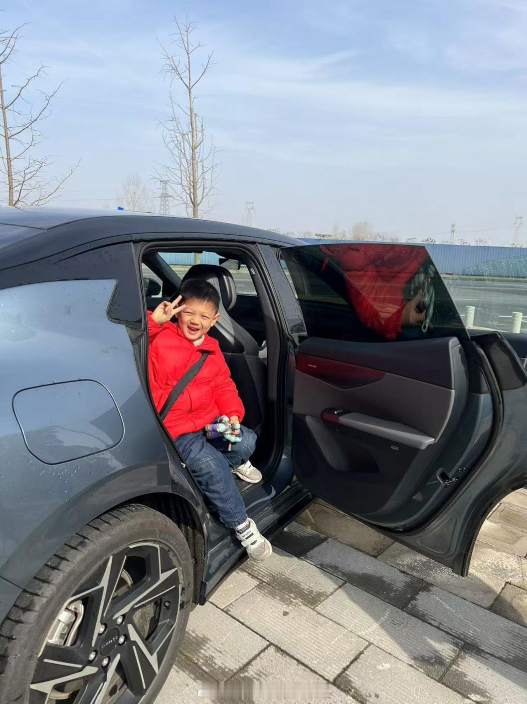 你好领克，导航回家！爸妈一个月前就来问了今年春节什么安排，和儿子想给他们一个惊喜
