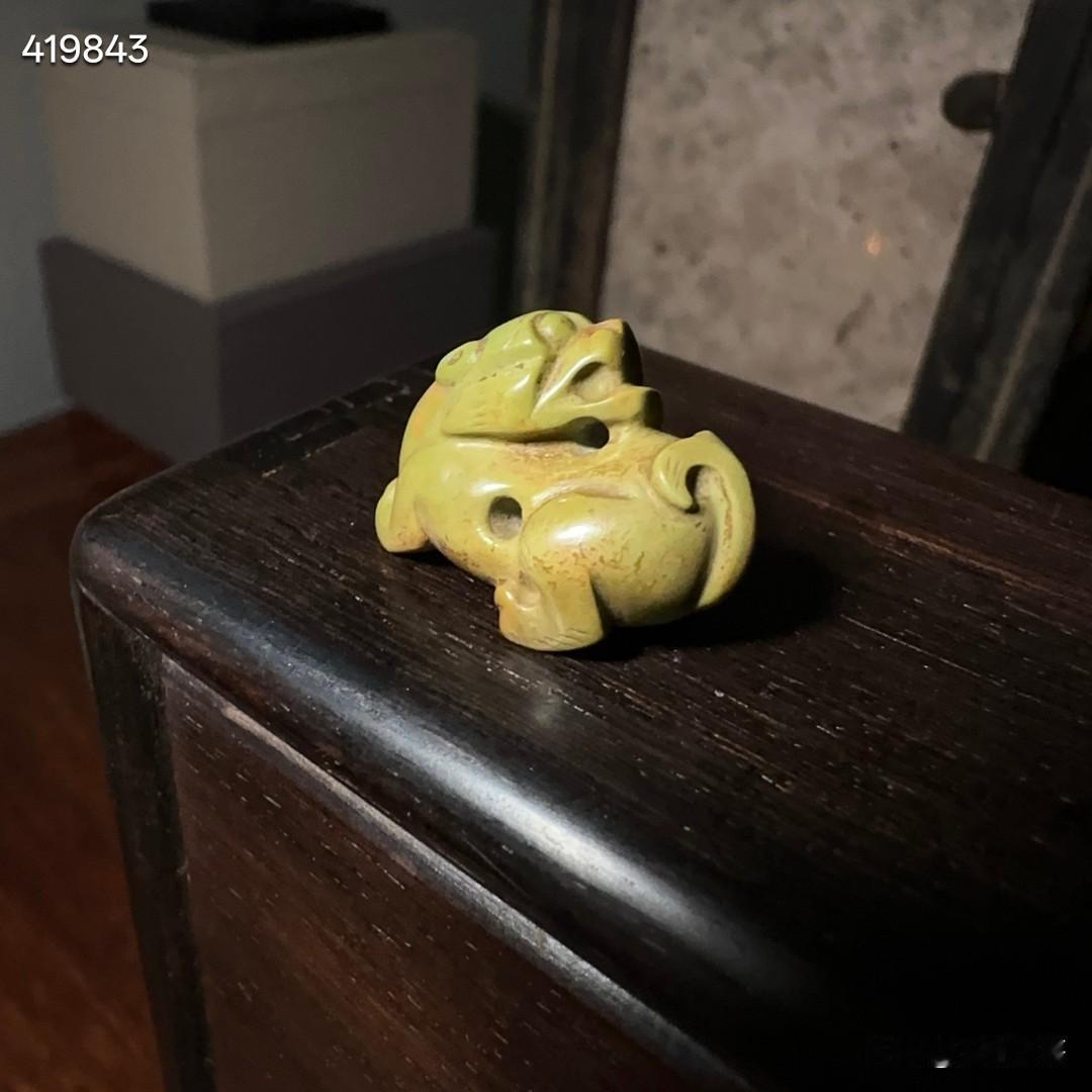 汉代绿松辟邪兽