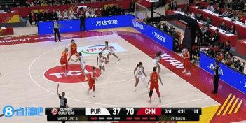 真吓人，中国女篮105-69大胜波多黎各女篮，球迷看到李梦这个球都觉得很吓人，把
