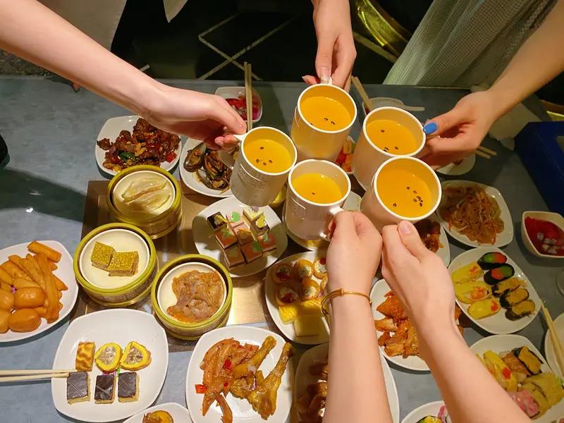 今天家族群里发了通知，4号要举行聚会博饼。我拒绝了，不打算参加这次聚会。没什么原