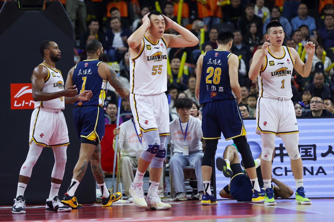 终于再度打进了全联盟的前九，感谢四川队的成全！就在上场遭遇战，当辽宁队以106: