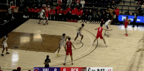 真没必要这样啊
杨瀚森你都去打发展联盟了，还这么执着于在弧顶策应硬找机会干啥？球