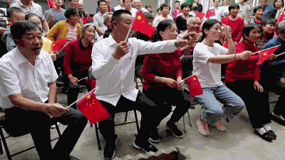 九三阅兵后，3对双胞胎兵哥哥火了，这么优秀的儿子爸妈竟有两个

信源来源：极目新