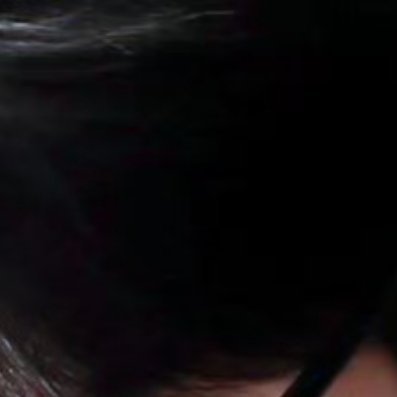 “我们就像是被眼泪，然后浇灌着在一点一点地长大，那些外皮受到的疤痕，并不会随着时