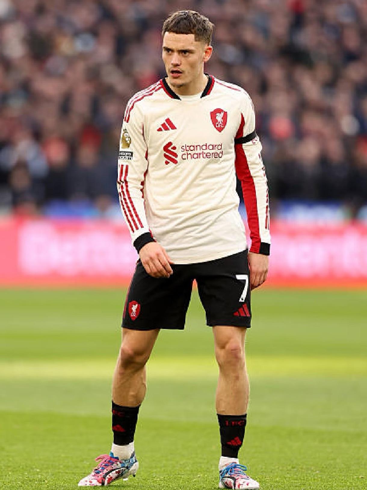 正名之战！英超1.4亿巨星觉醒，大师级掌控加冕官方MVP英超第13轮利物浦2-0