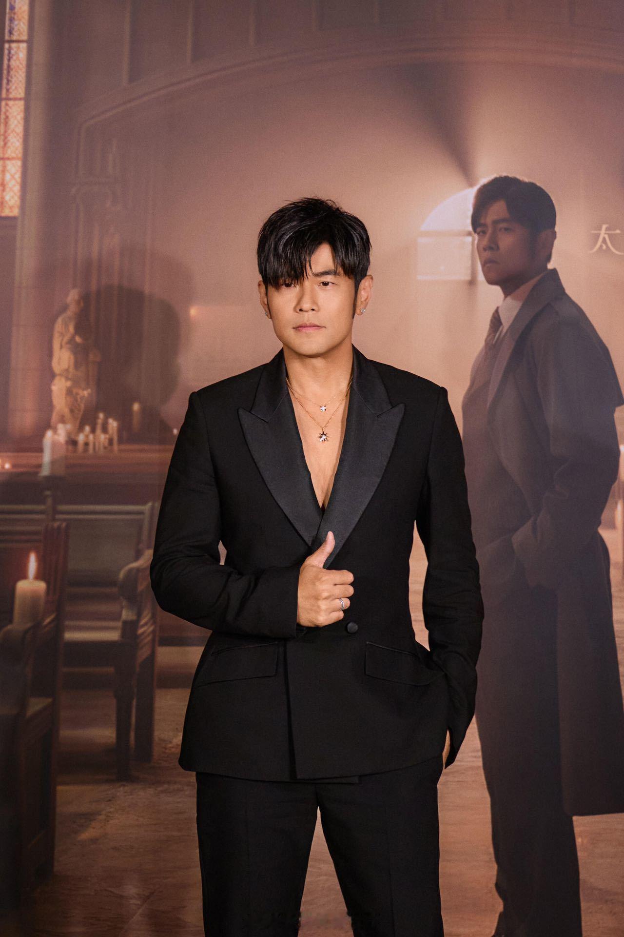 周杰伦 者来父 者来家族持续扩大中，到底是谁发现乌兰图雅像昆凌的啊啊啊啊！一旦接