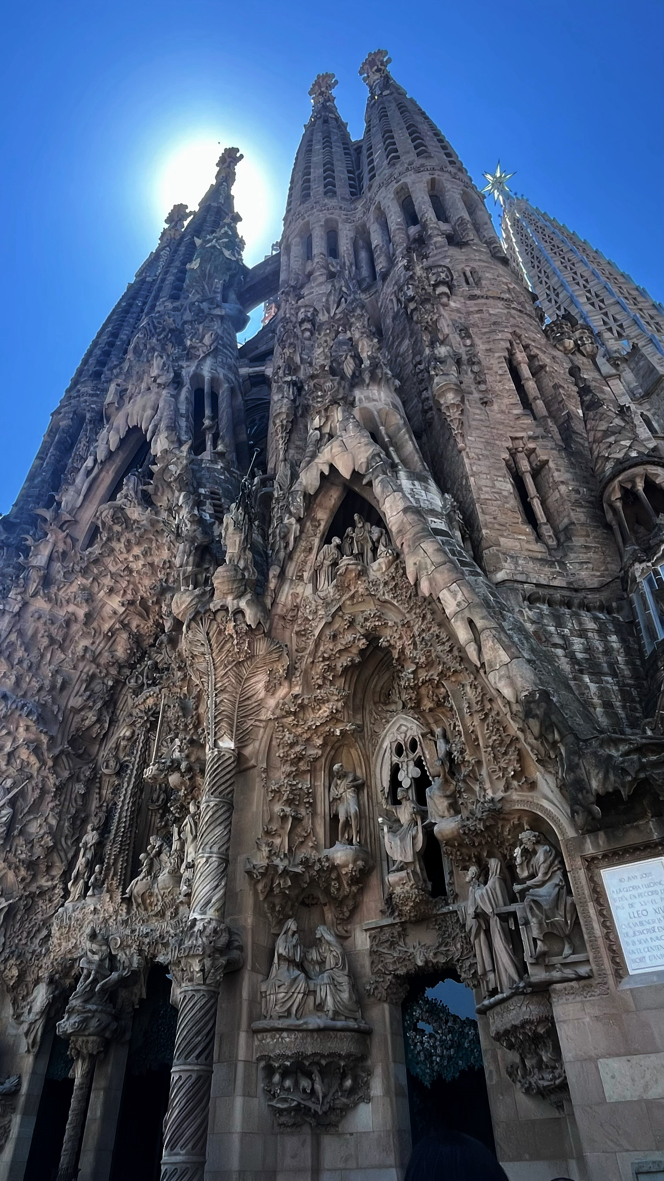 发现朋友圈没人晒旅游照了也可能是旅游方式变了以前是“去过要留下痕迹”现在是“沉浸
