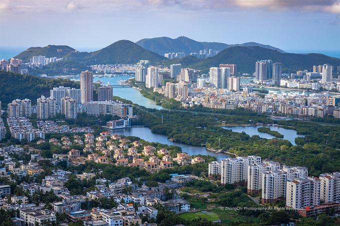 2025年1月，三亚房价均价27550元；
2025年2月，三亚房价均价2715