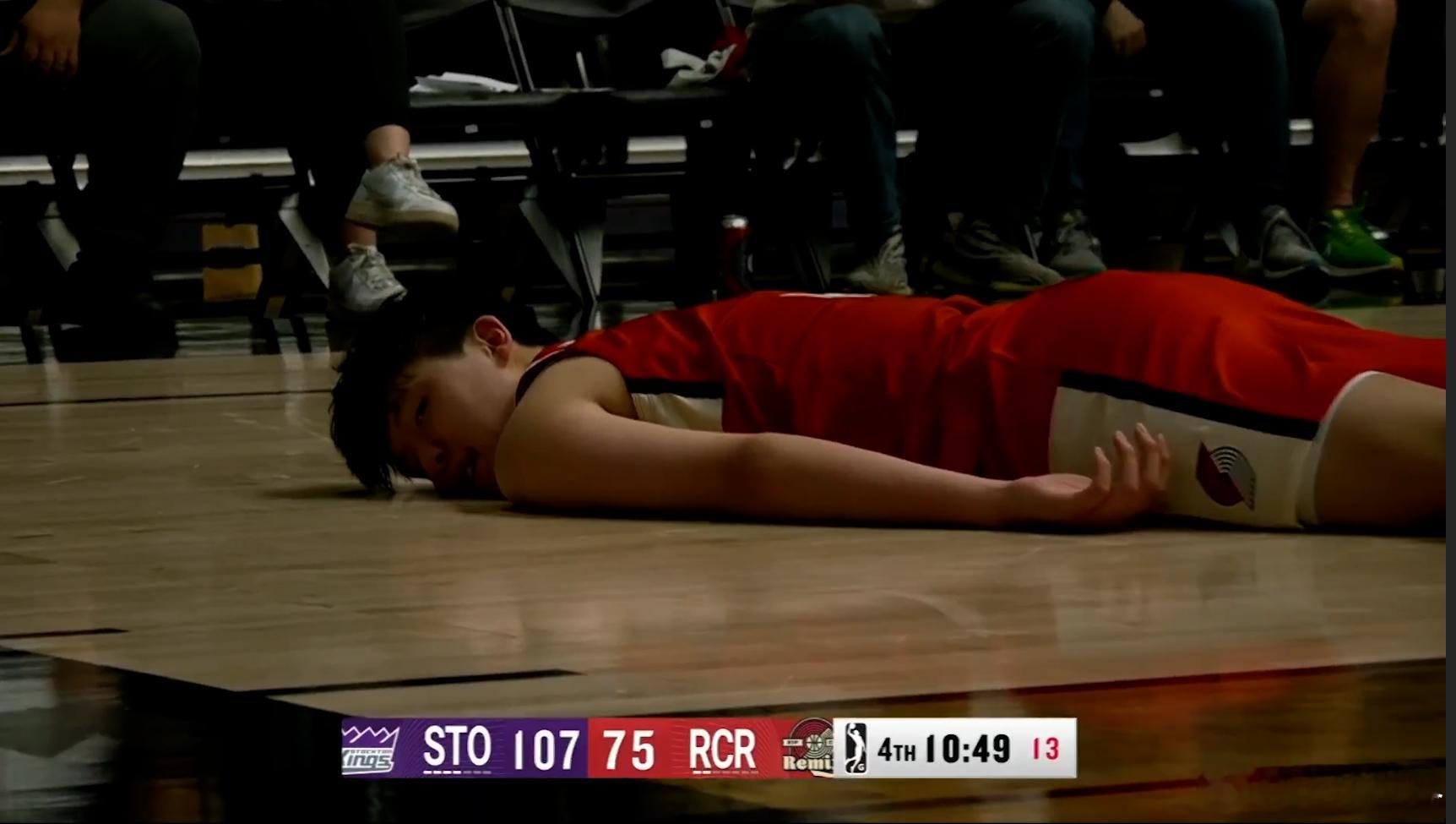 14分6篮板，队友也都很可爱捏海外中国球员杨瀚森又被下放至G联赛陪杨瀚森征战每一