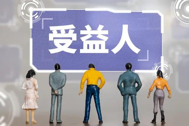 童话不存在所以才向往，
幸福不存在。所以才追求
因为人的欲望是无限的
永远得不到