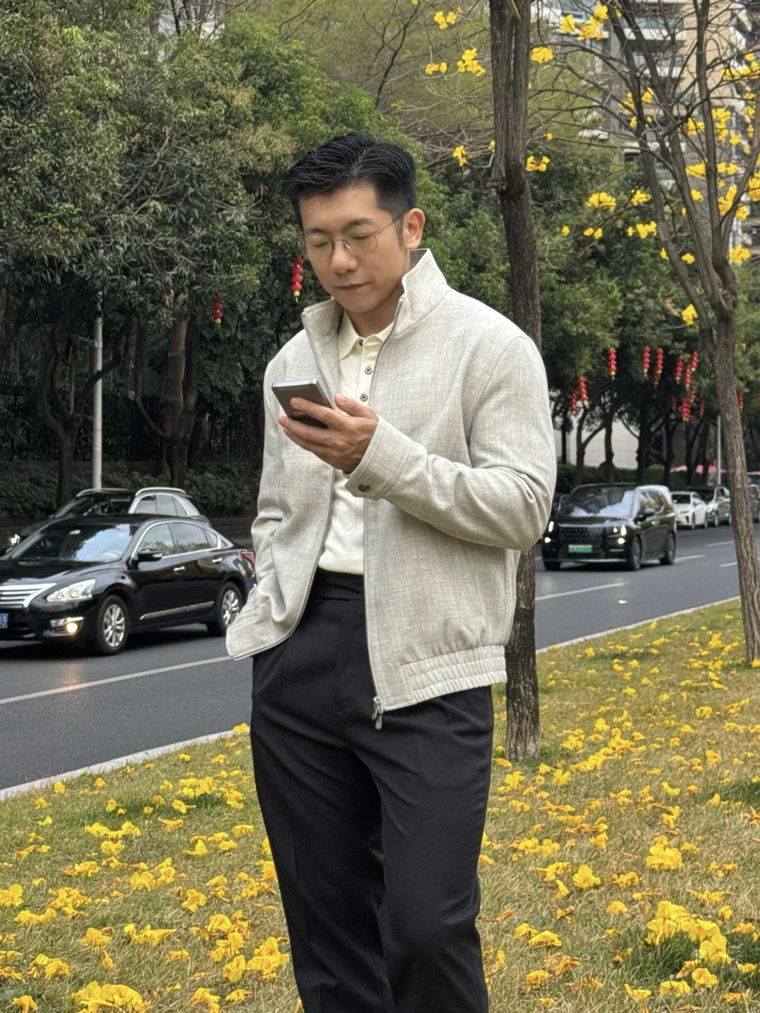 一件搞定春日穿搭！干净高级还得是它