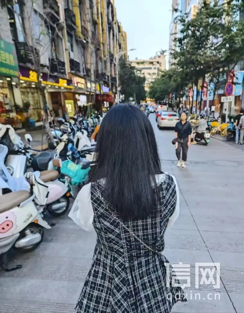 云南昆明，刚满18岁的女高中生想找一份轻松赚钱的工作便到一家私人影院试岗，结果被