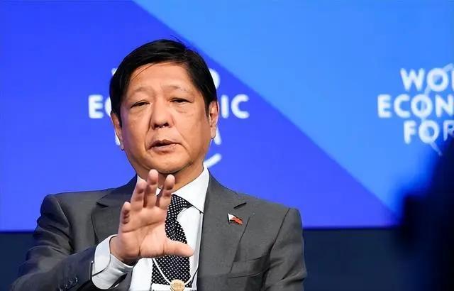 前脚派出飞机、渔船，后脚要合作开发油田，菲律宾究竟在闹什么幺蛾子？
其实，还真不