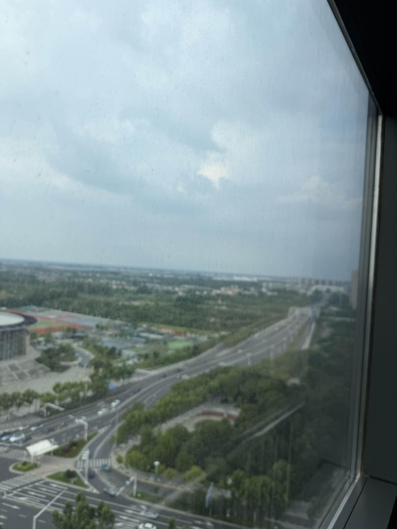建设东泰高铁的意义，东台站的至泰州南高铁线路，可以很好的沟通盐通和北沿江的线路，