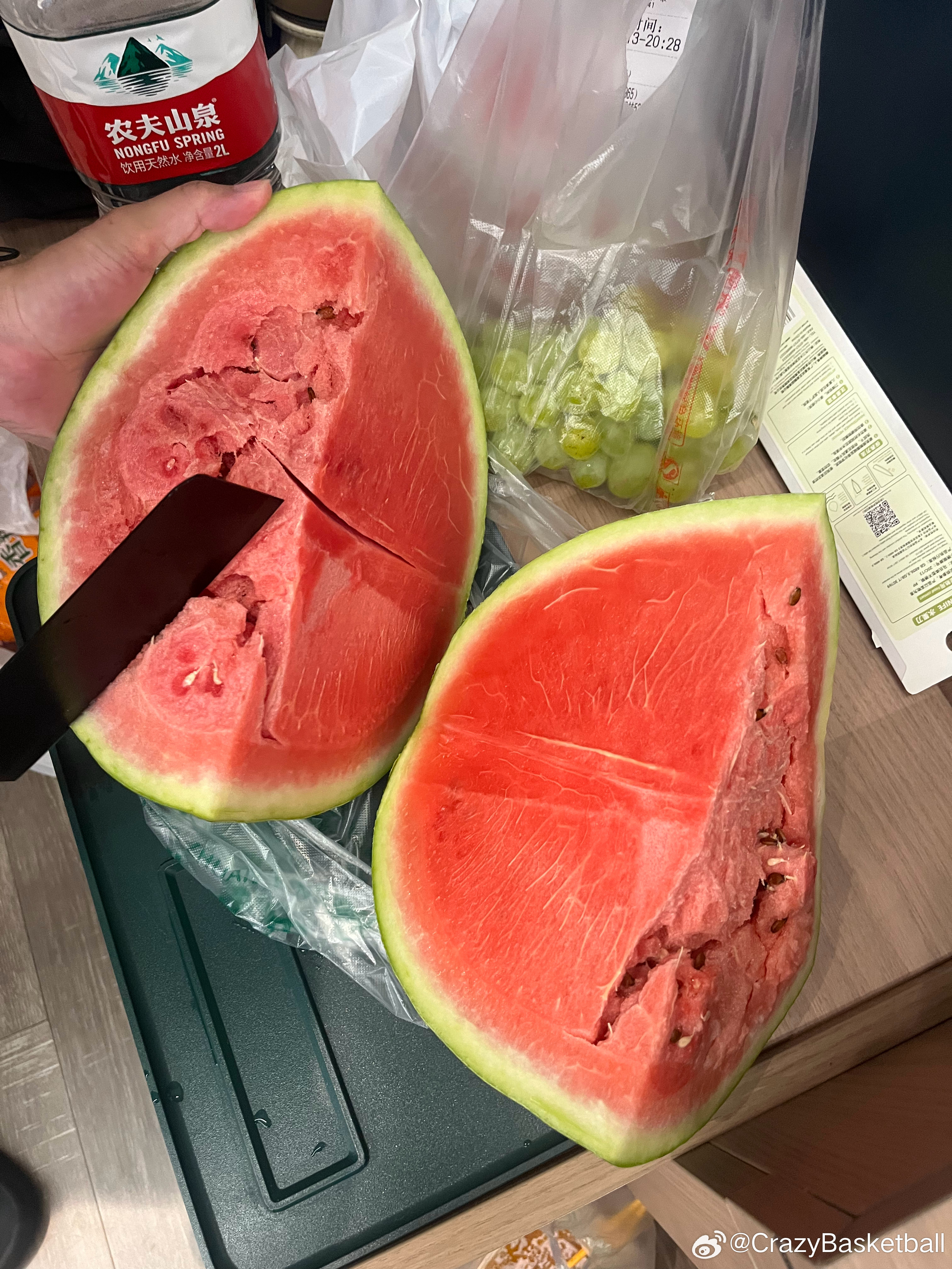 几毛钱一斤的西瓜，半个起卖[二哈] ​​​