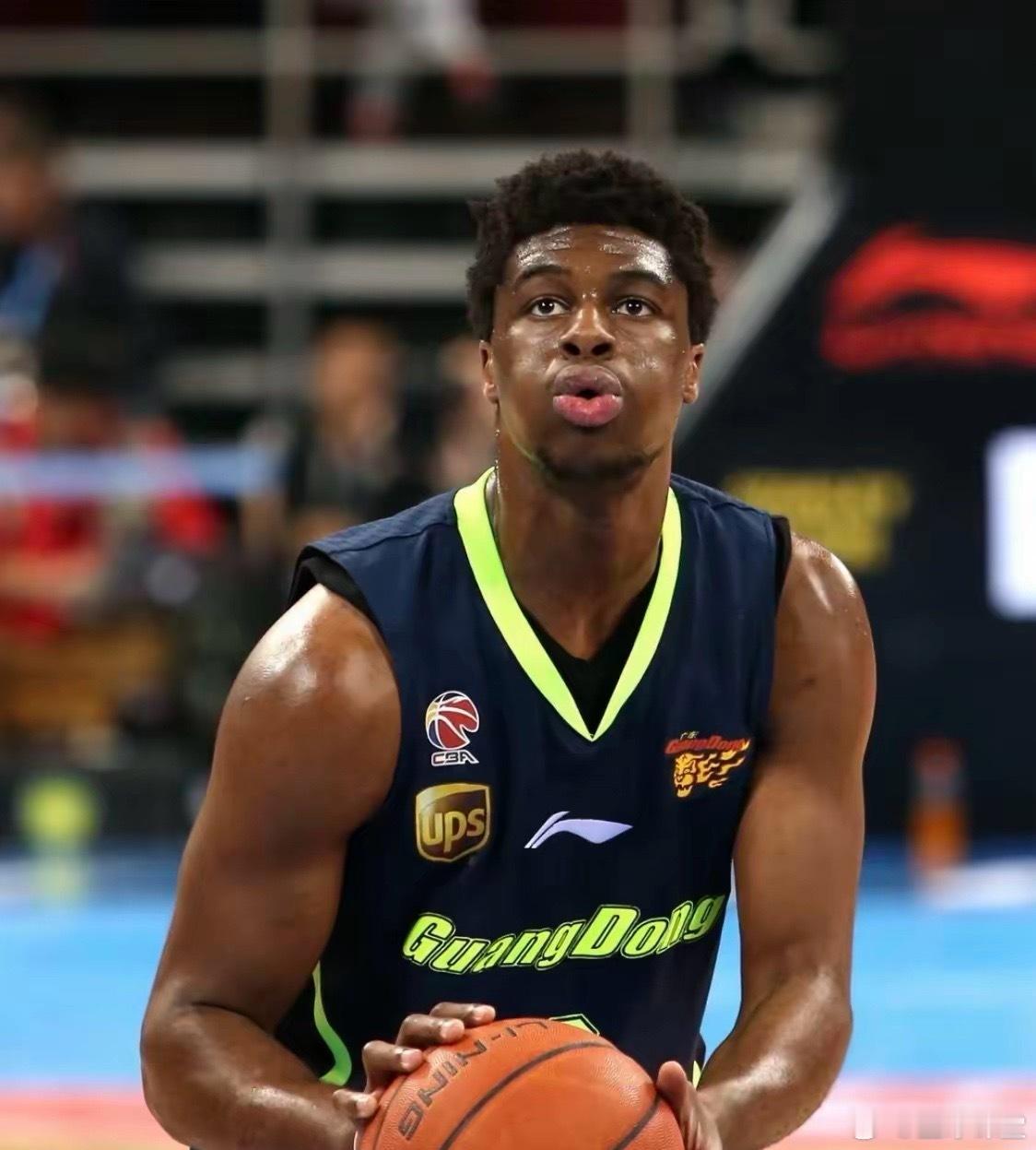 广东名宿穆迪埃，生涯薪资一览CBA时期  120万美元14-15赛季   120