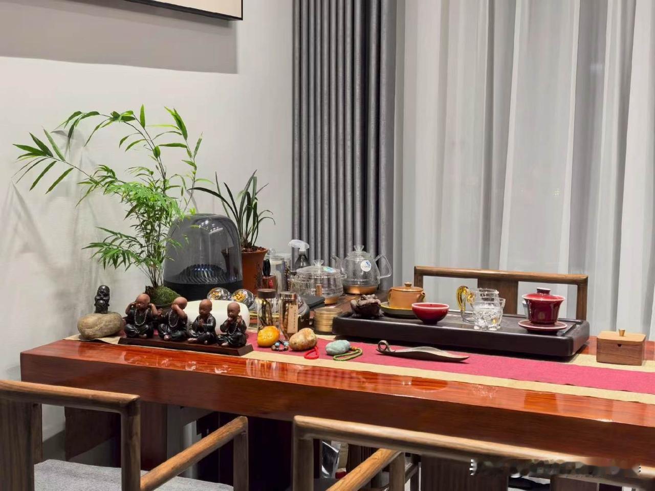 给大家分享一家湖北武汉的自然系茶室——復婴閣文化院。它在汉阳造产业园内，龟山脚下