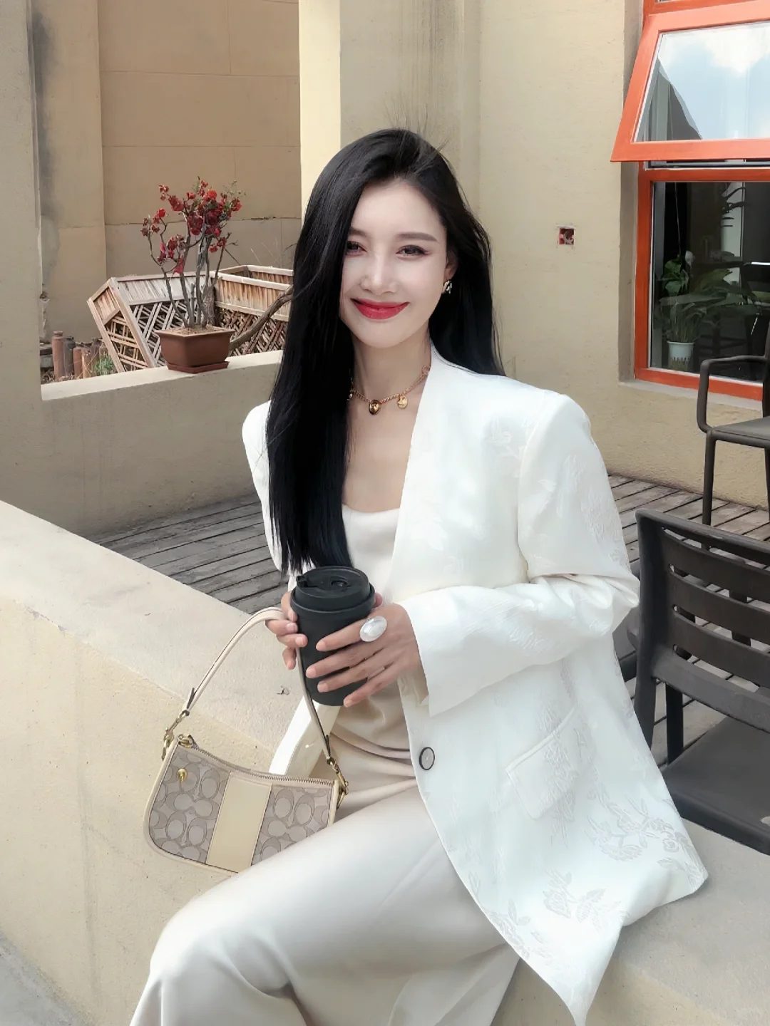 永远不要把别人当成解药，永远爱自己