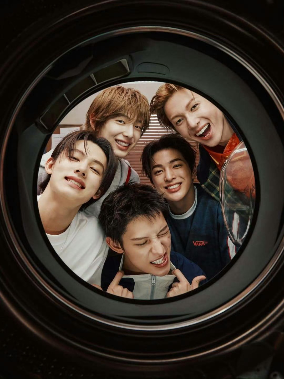 Cortis & VANS 大片📸安乾镐 金主训 严成玹 赵雨凡 马丁 