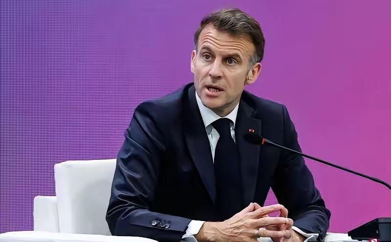 那个变色龙又回来了！
​正在韩国访问的马克龙，在延世大学发表讲话时呼吁“中等国家