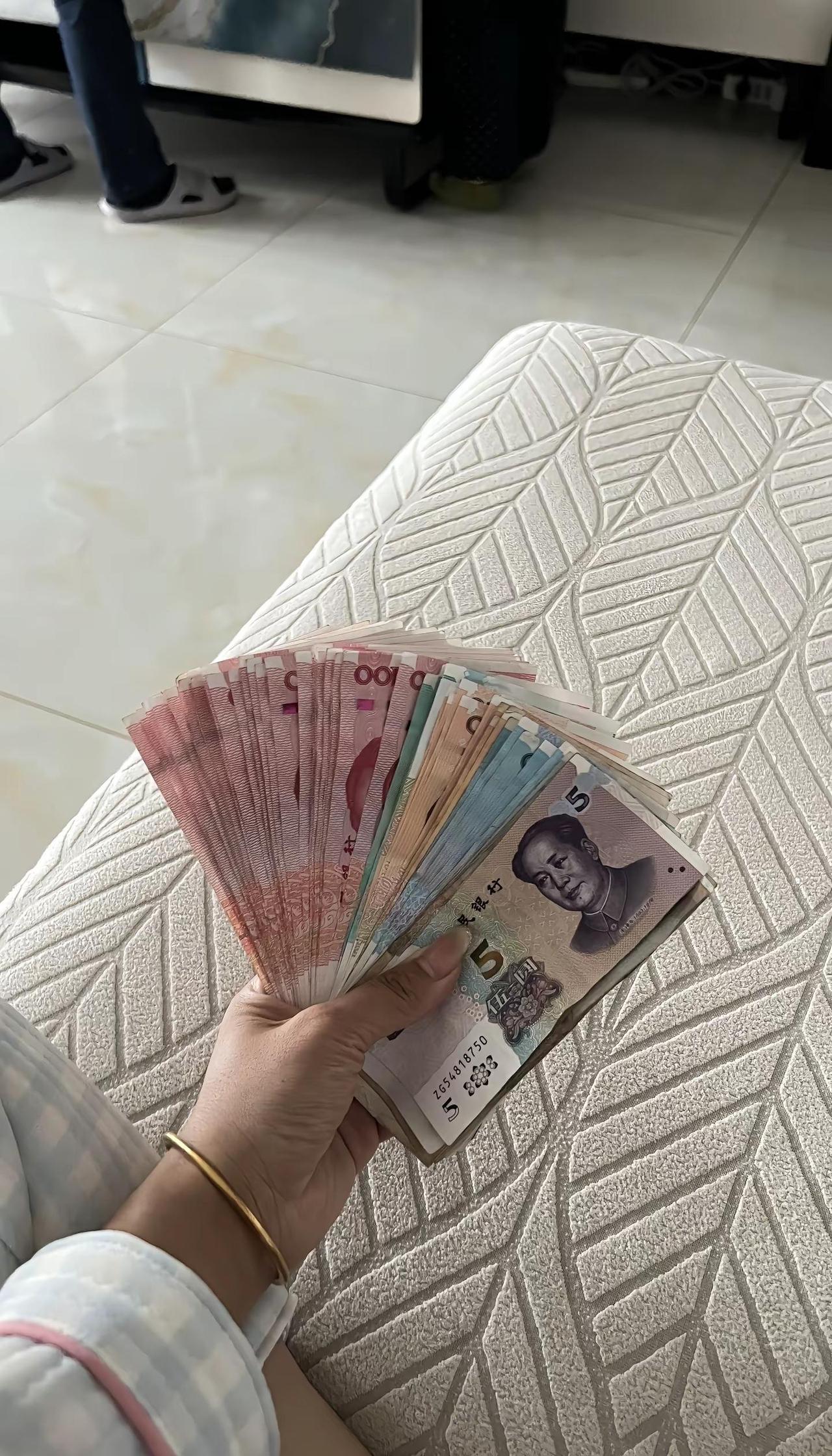 学不学东西我不知道 反正钱是一分不少的上交出去了