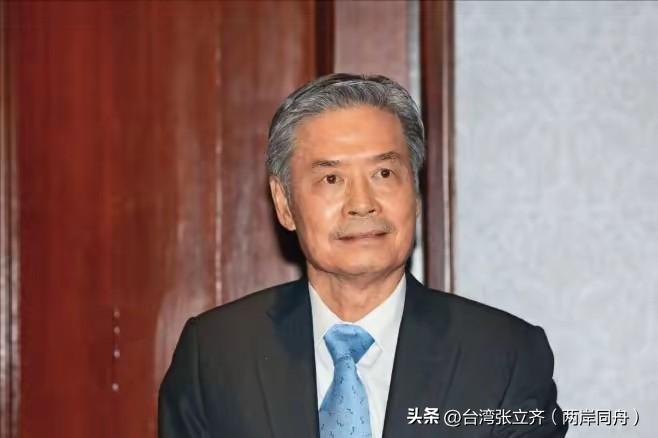 哈哈，话不多说，直接上干货！
 台湾基建还在“爬楼梯”，大陆基建早已“开飞机”！