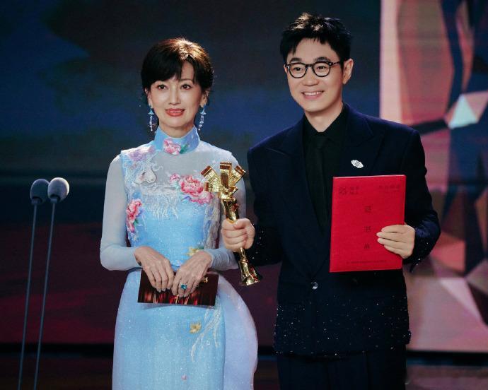 大鹏11年从新人导演成长为实力派导演大鹏获最受传媒关注导演编剧不靠流量炒作，不玩
