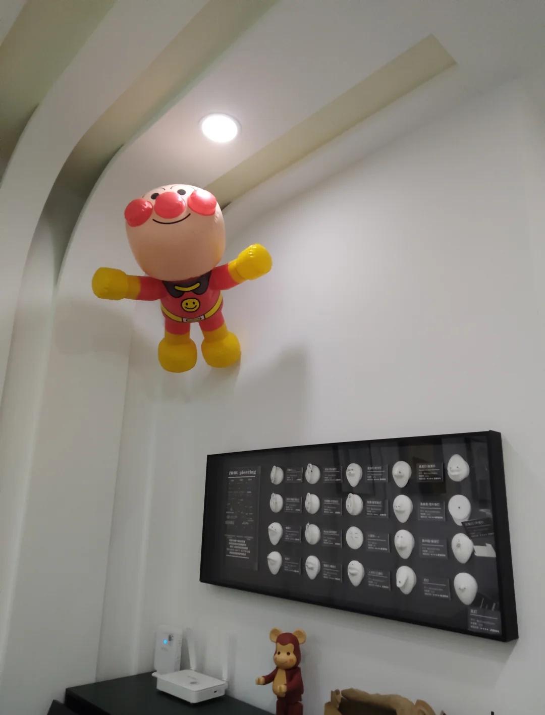 三刷手穿粥家
来他家穿了高位 之前在小姐姐这里打的耳垂
体验感还不错 穿的位置我