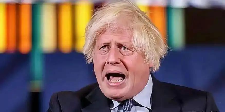 斯塔默访华一月，英方给中国一份对39家中企制裁名单

 英国首相斯塔默访华近一月