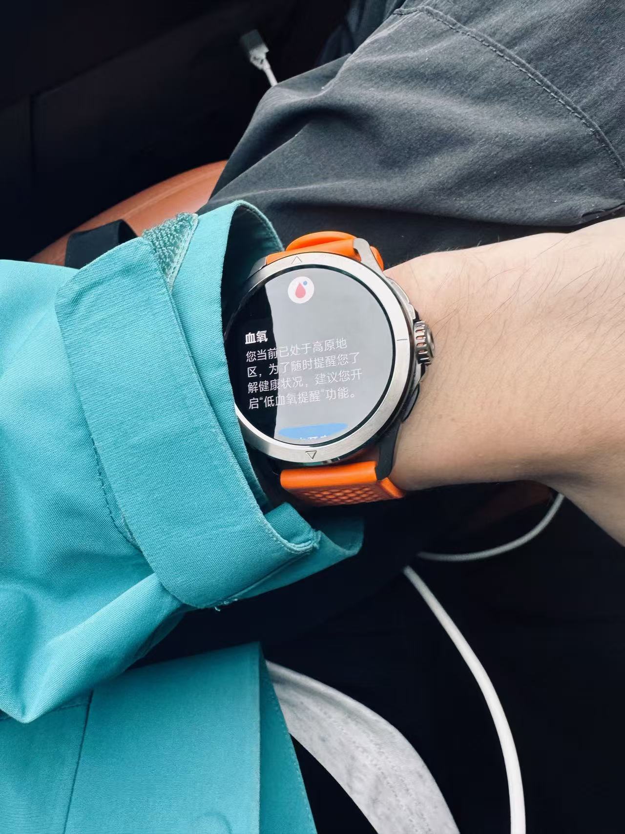 有哪些数码产品是穿搭神器 对我们男生来说，最好的穿搭单品就是我们手腕上的手表了。