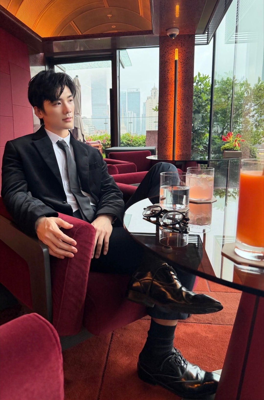 亲亲帅哥 👞皮鞋黑袜正装男